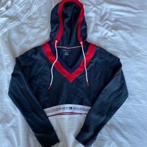 Tommy Hilfiger cropped hoodie